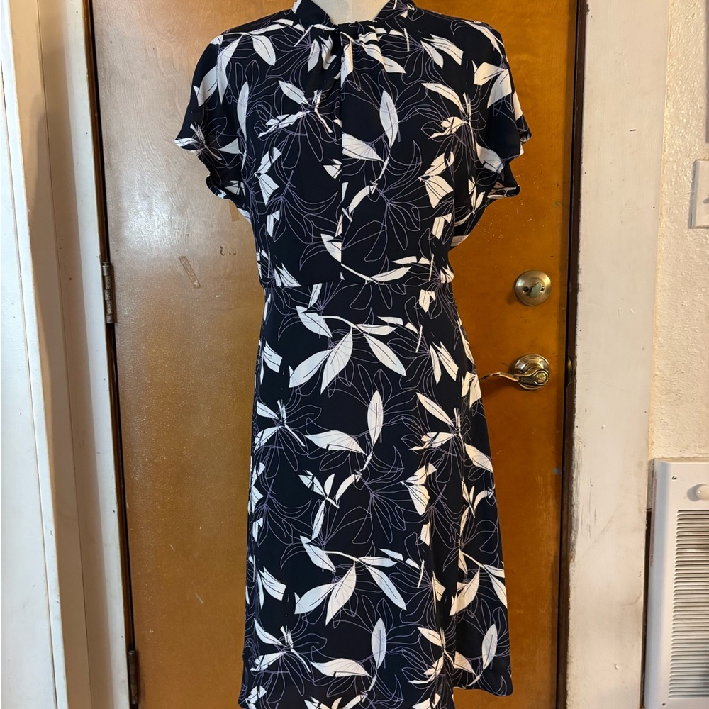 Banana republic midi dress.  Modest size 14, blue and purple.